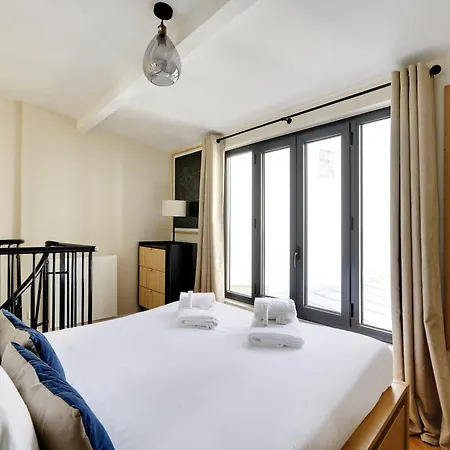 Apartment Pick A Flat's In Montmartre - Rue Lepic Paris