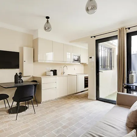 Apartment Pick A Flat's In Montmartre - Rue Lepic